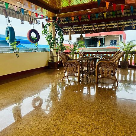 Savet Hostel Stoeng Treng Zewnętrze zdjęcie